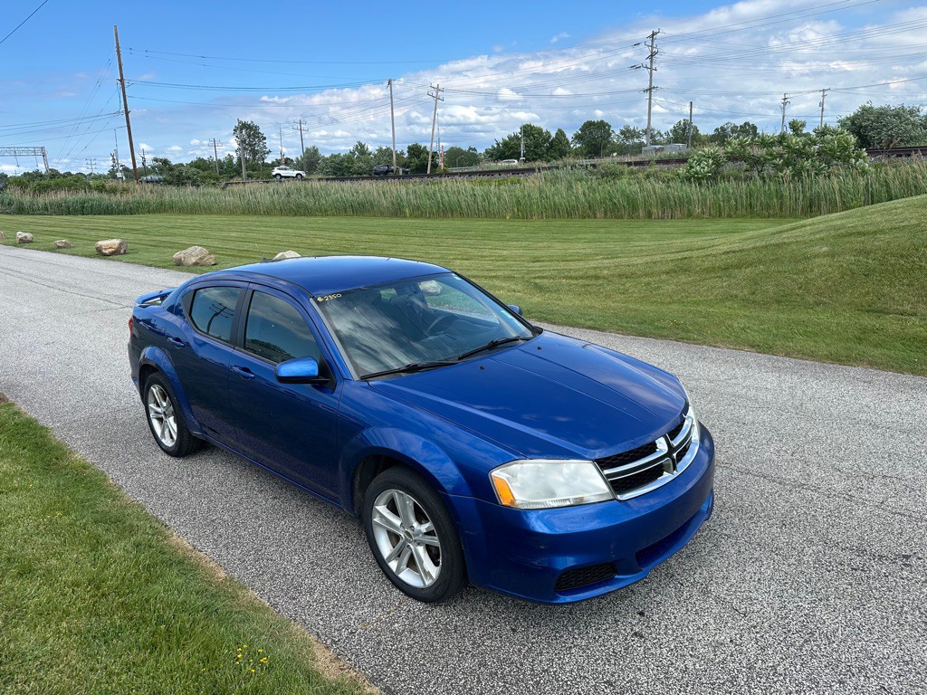 2012 Dodge Avenger Image 7