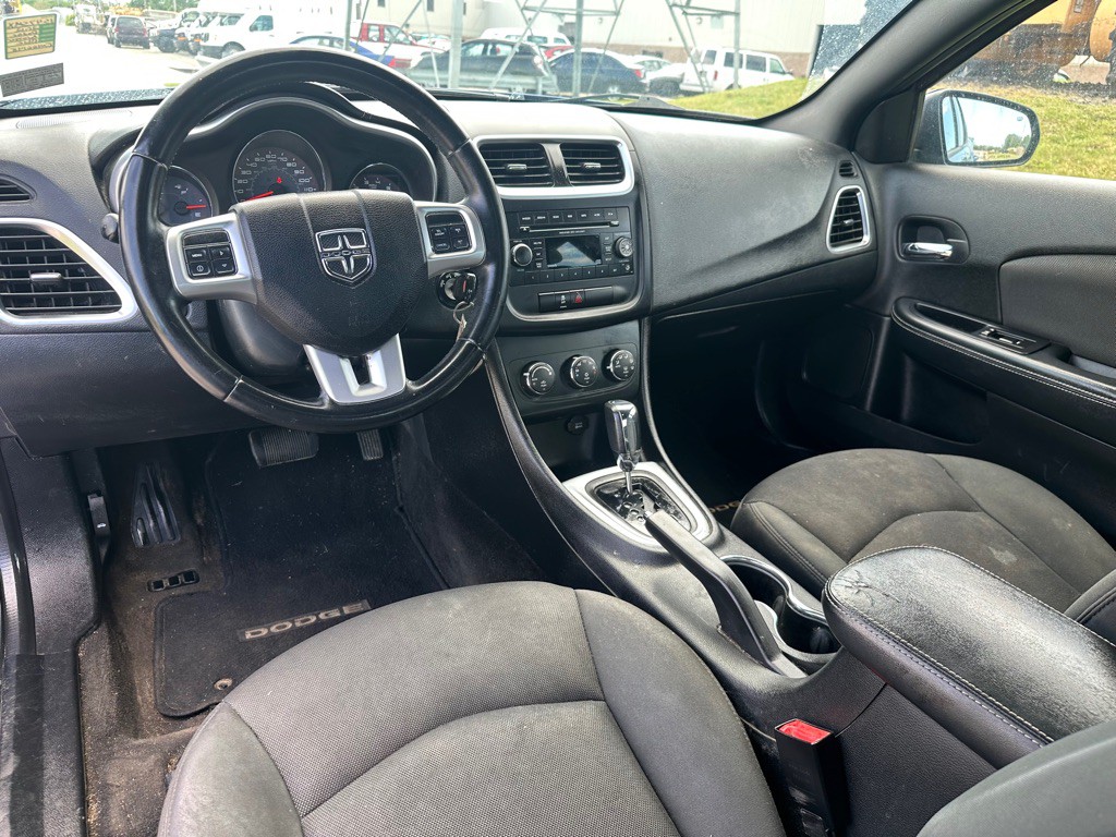 2012 Dodge Avenger Image 12