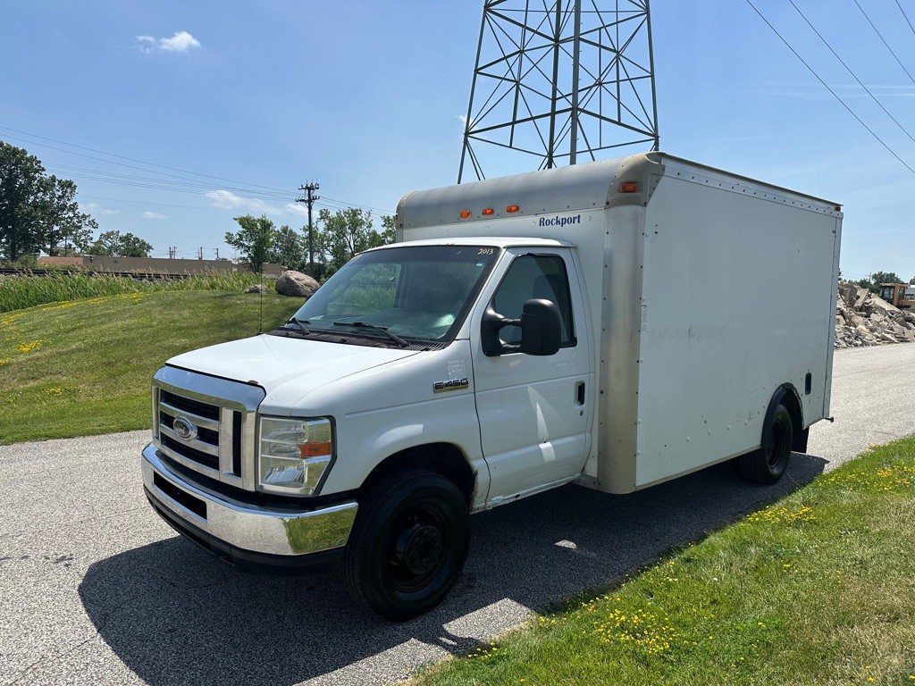 2013 Ford Econoline Image 3