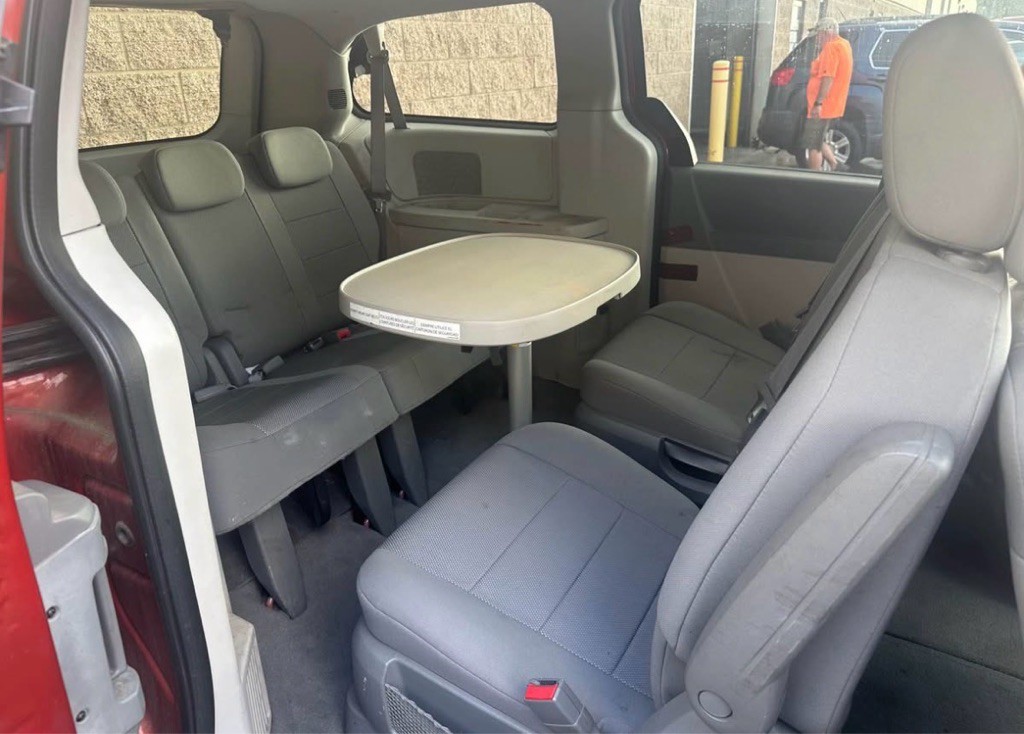 2008 Dodge Grand Caravan Image 5