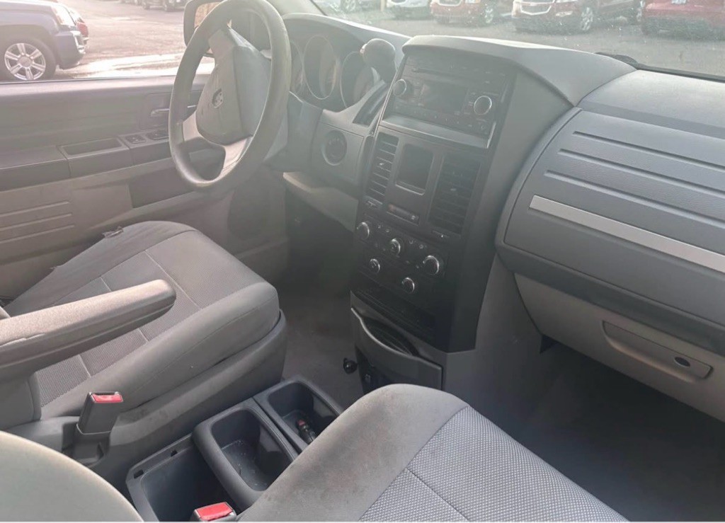 2008 Dodge Grand Caravan Image 6