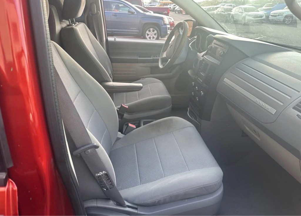 2008 Dodge Grand Caravan Image 7