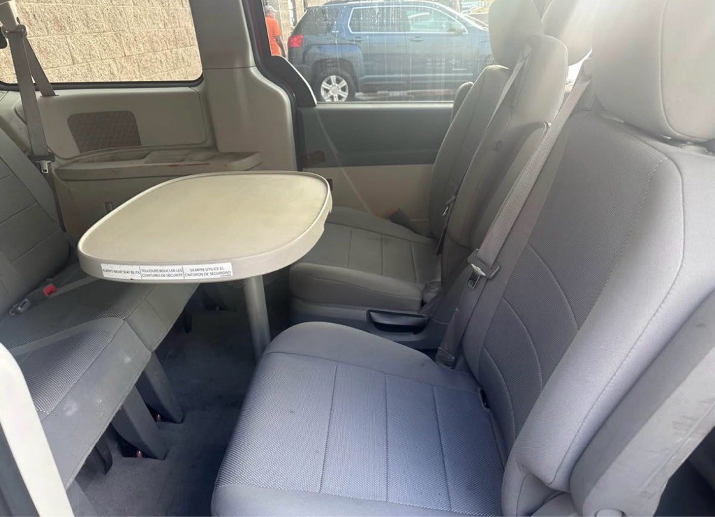 2008 Dodge Grand Caravan Image 8