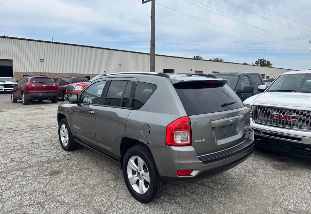 2011 Jeep Compass Image 5