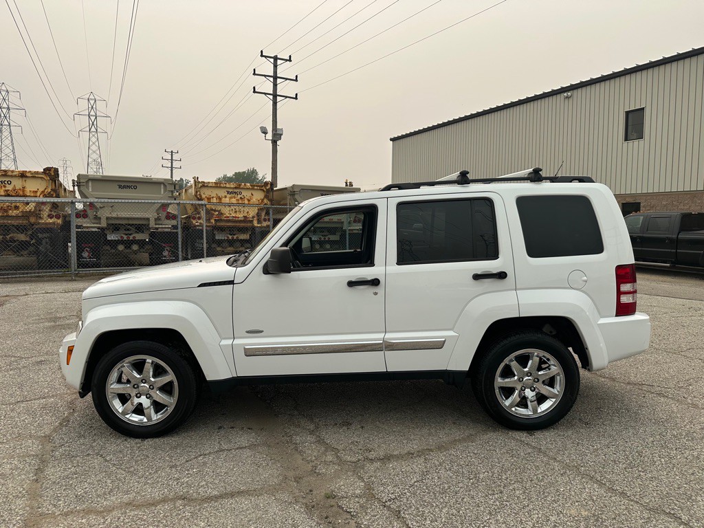 2012 Jeep Liberty Image 3