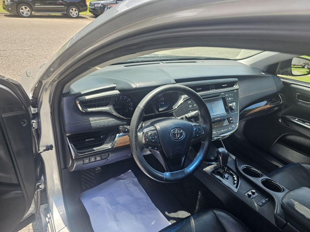 2015 Toyota Avalon Image 3