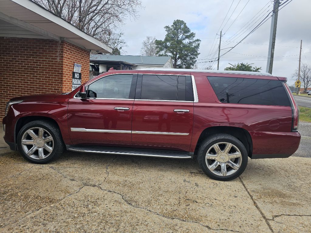 2018 Cadillac Escalade Image 1