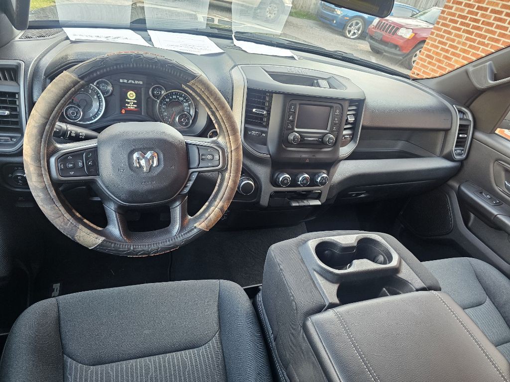 2024 RAM 1500 Image 6