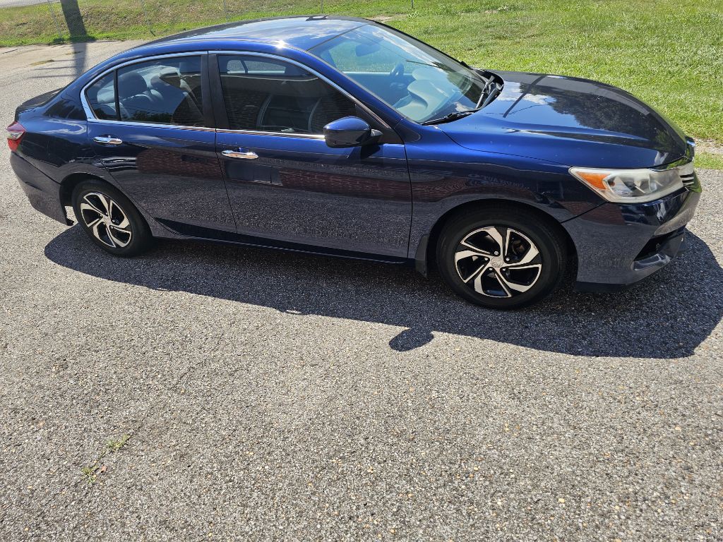 2017 Honda Accord Image 4