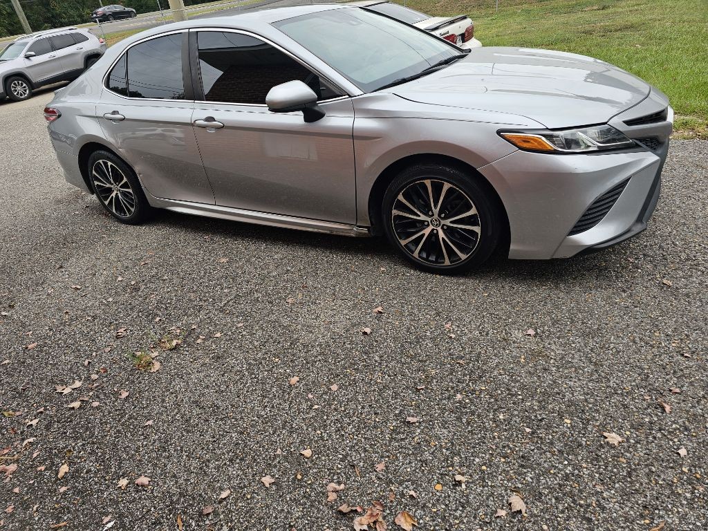 2020 Toyota Camry Image 3