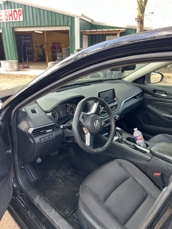 2019 Nissan Altima Image 3