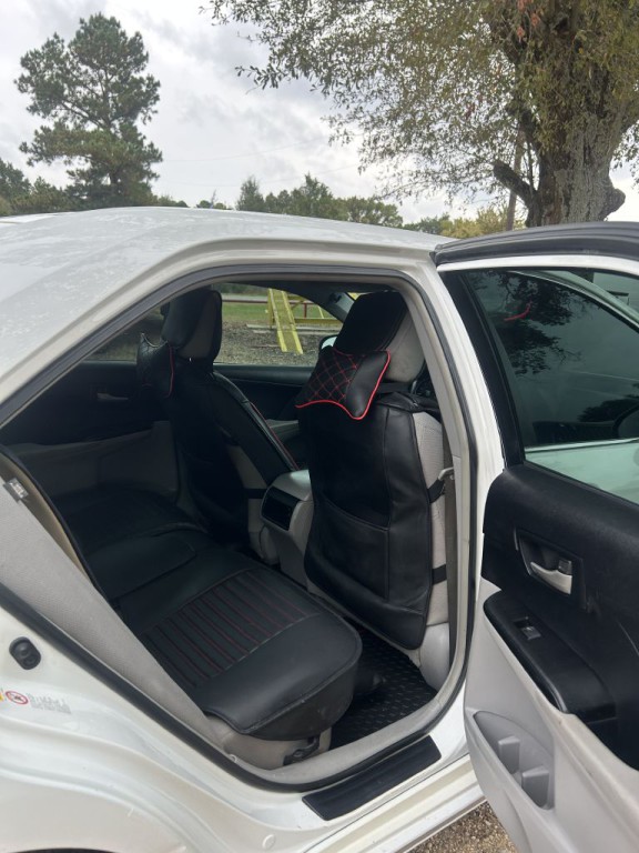 2013 Toyota Camry Image 4