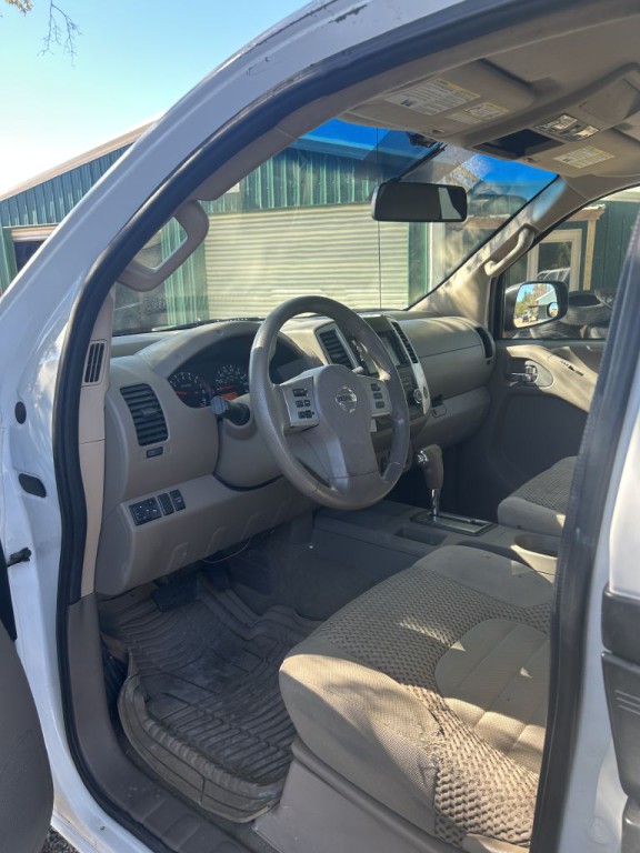 2014 Nissan Frontier Image 3