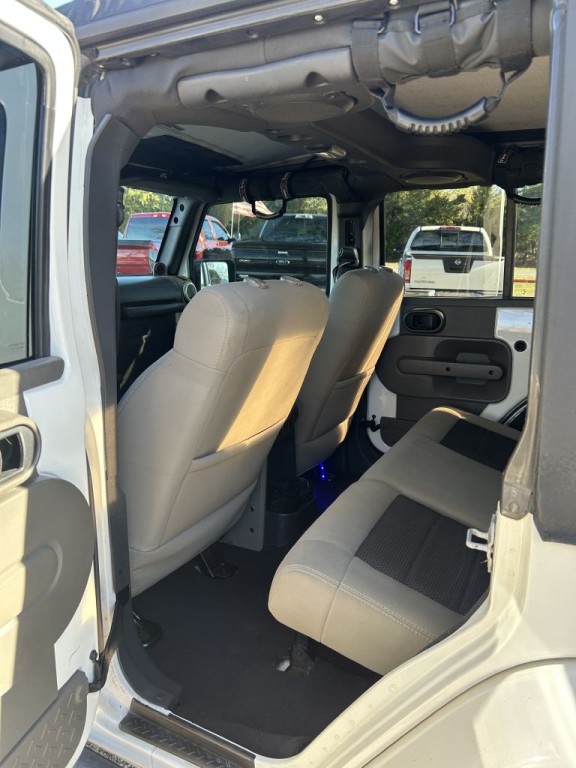 2010 Jeep Wrangler Unlimited Image 4