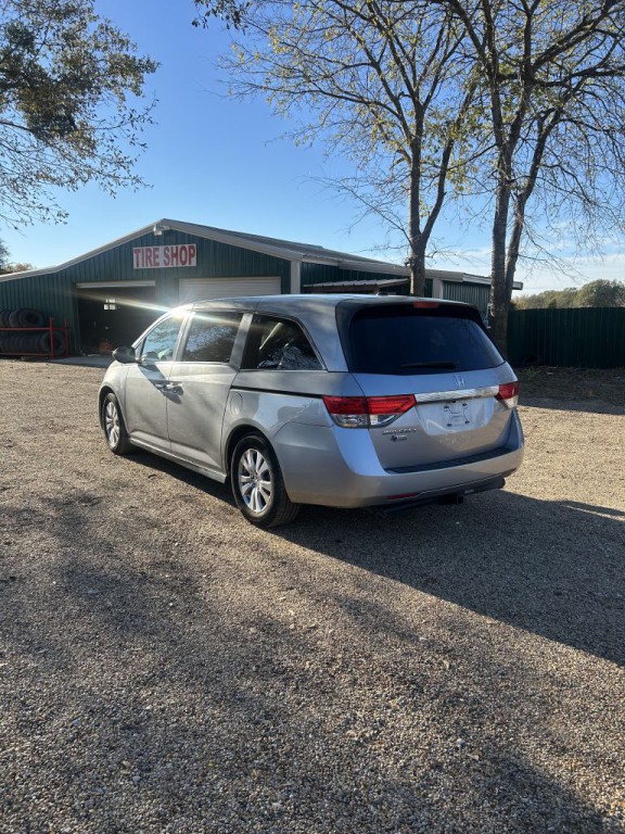 2016 Honda Odyssey Image 2