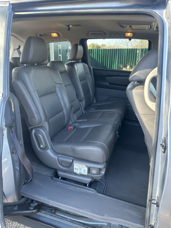 2016 Honda Odyssey Image 4