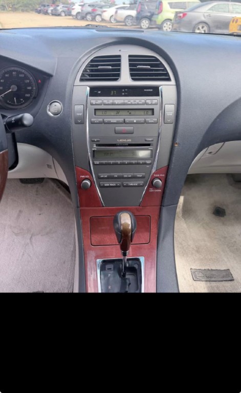 2007 Lexus ES Image 10