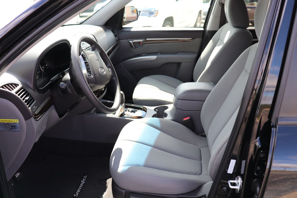 2012 Hyundai Santa Fe Image 5