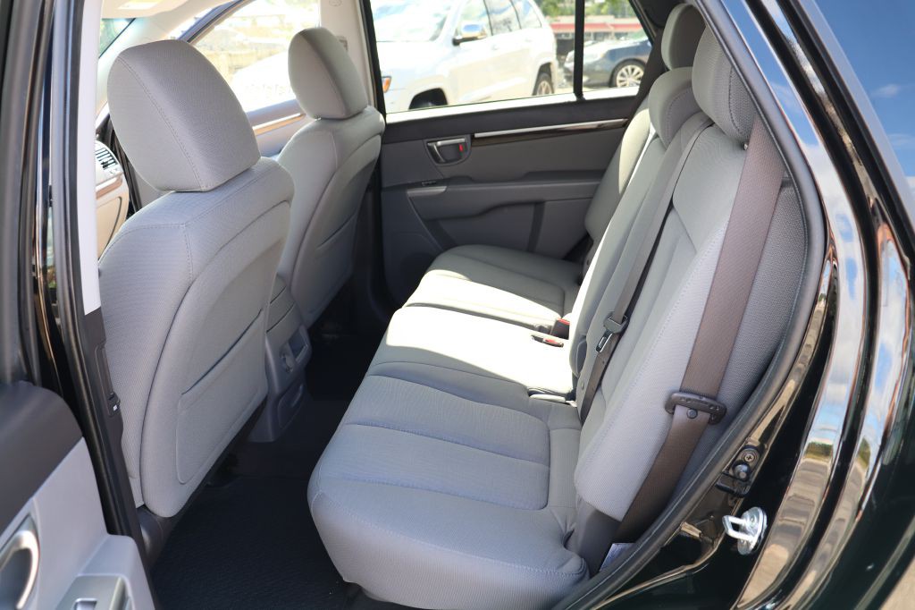 2012 Hyundai Santa Fe Image 9