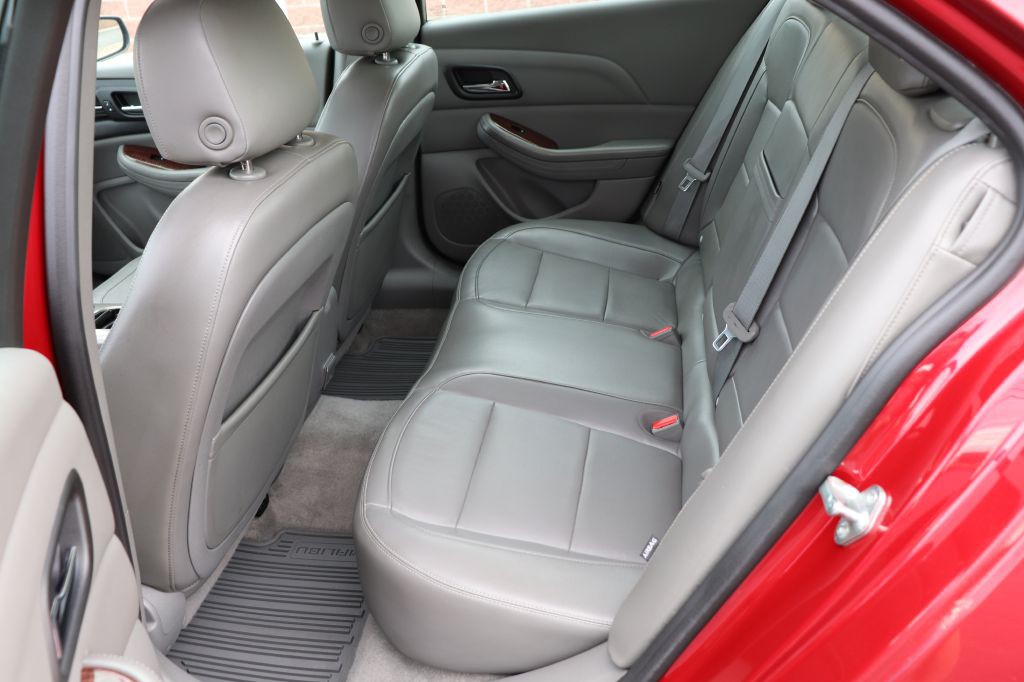2013 Chevrolet Malibu Image 9
