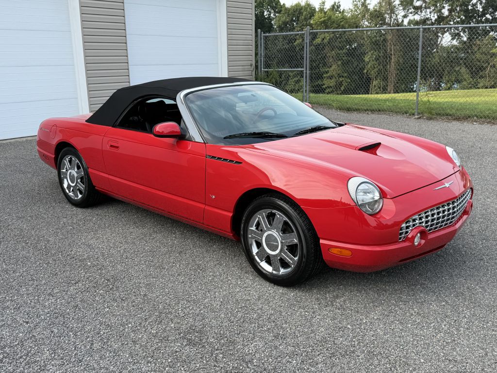 2004 Ford Thunderbird Image 12