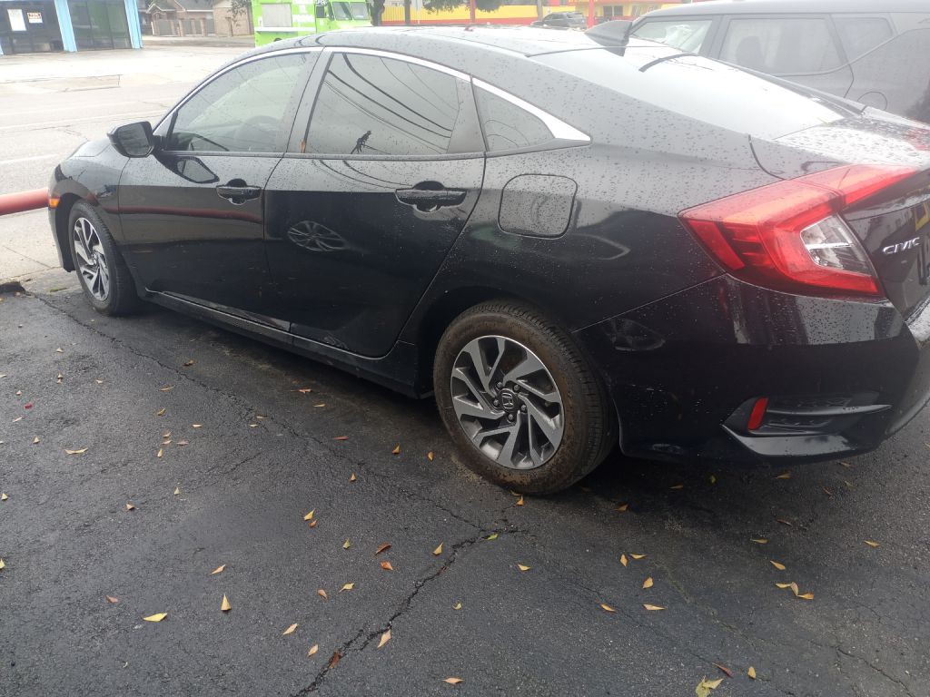 2017 Honda Civic Image 4