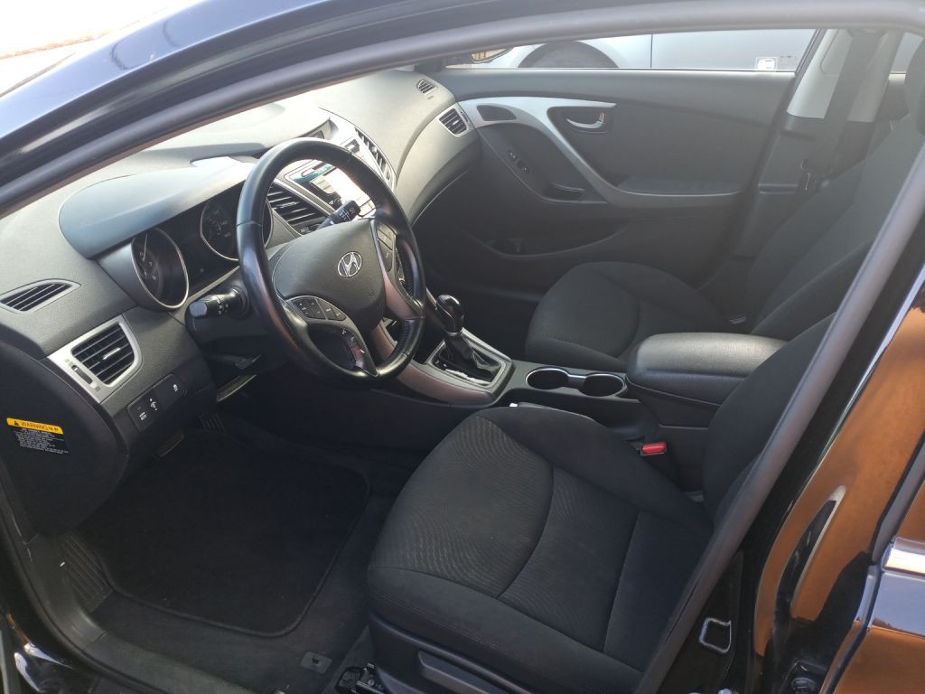 2015 Hyundai Elantra Image 5