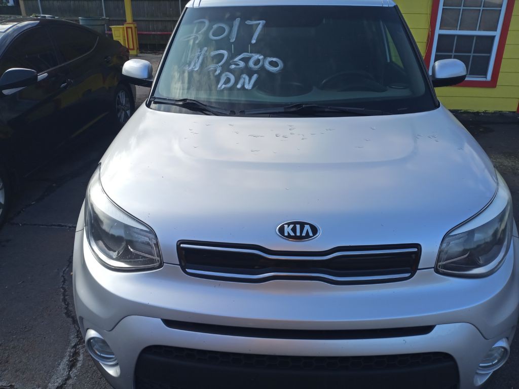 2017 Kia Soul Image 1