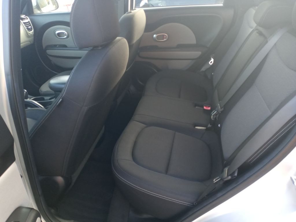 2017 Kia Soul Image 3