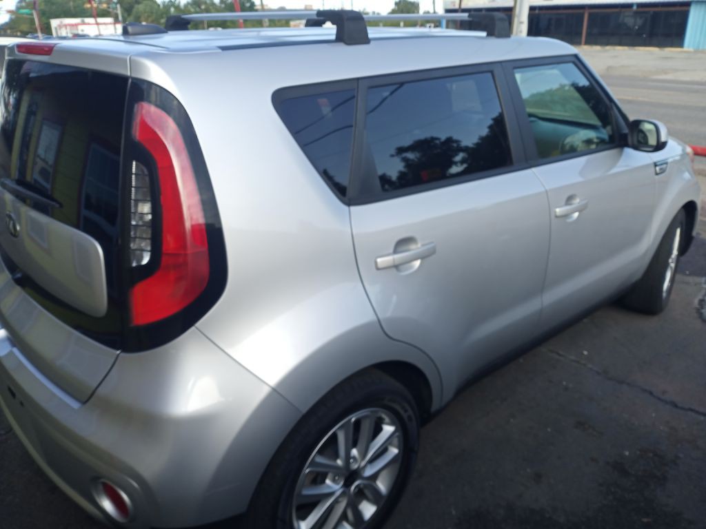 2017 Kia Soul Image 6