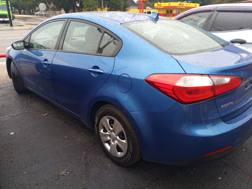 2015 Kia Forte Image 3