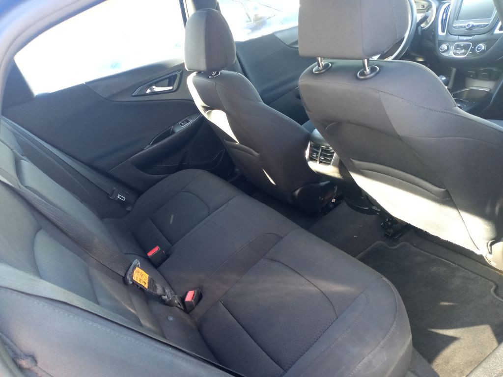 2017 Chevrolet Malibu Image 6