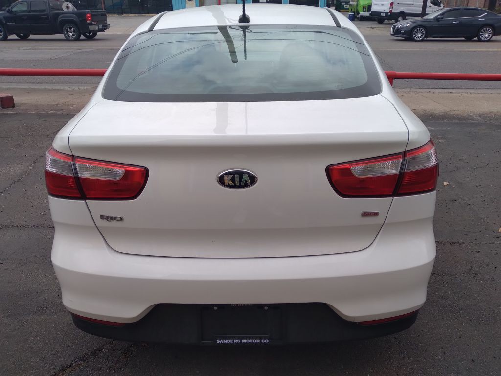 2016 Kia Rio Image 6
