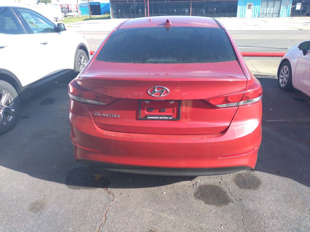 2017 Hyundai Elantra Image 3