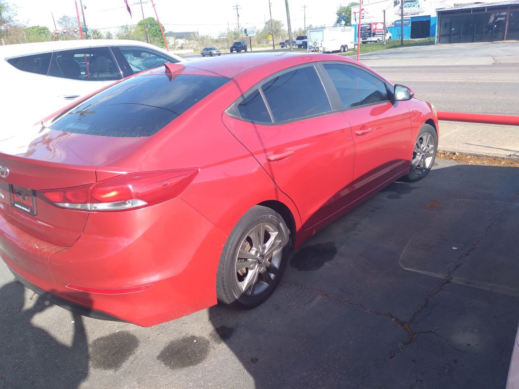 2017 Hyundai Elantra Image 4