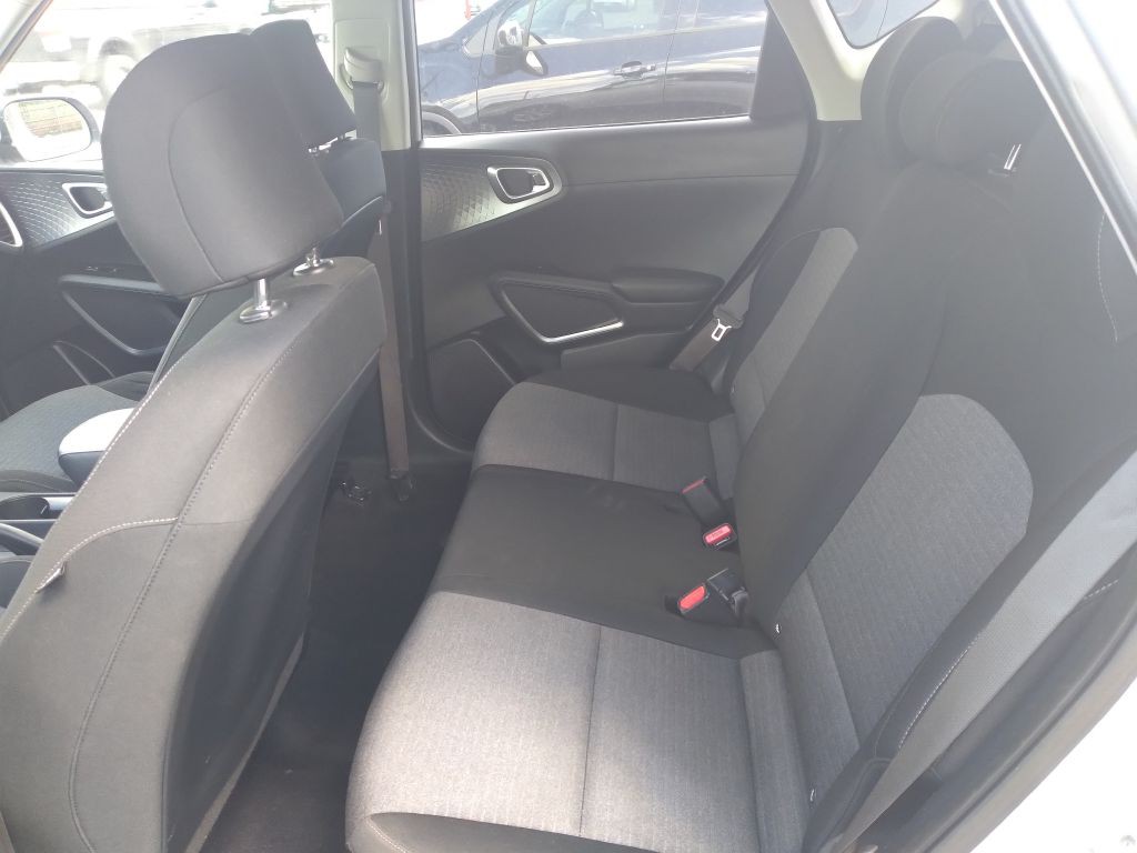 2020 Kia Soul Image 3