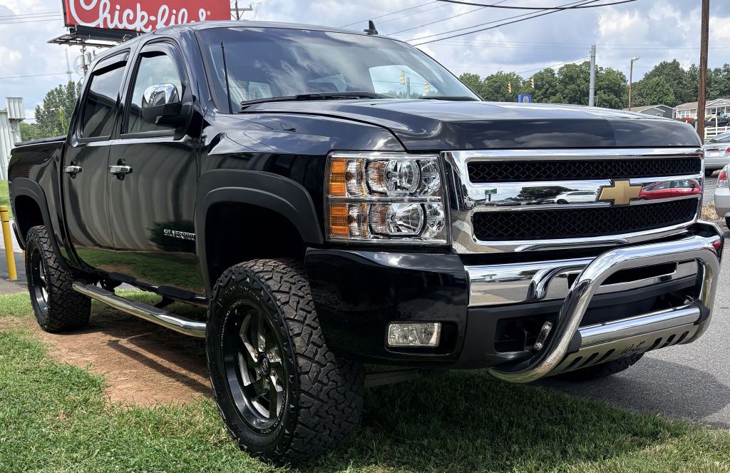 2012 Chevrolet Silverado 1500 Image 2