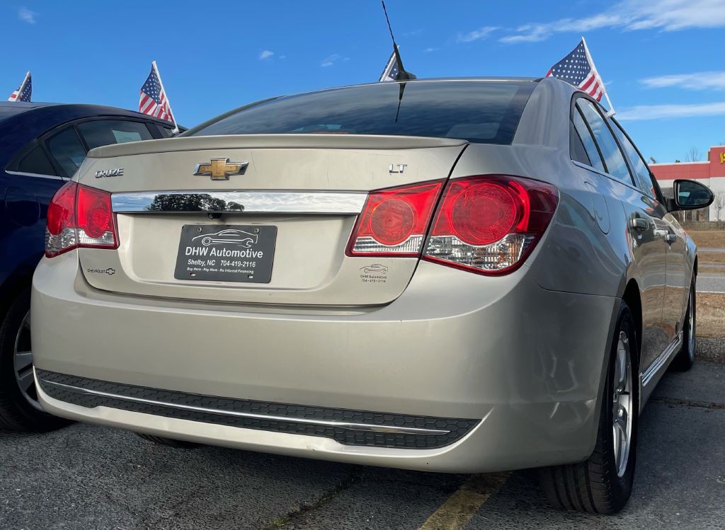 2013 Chevrolet Cruze Image 3