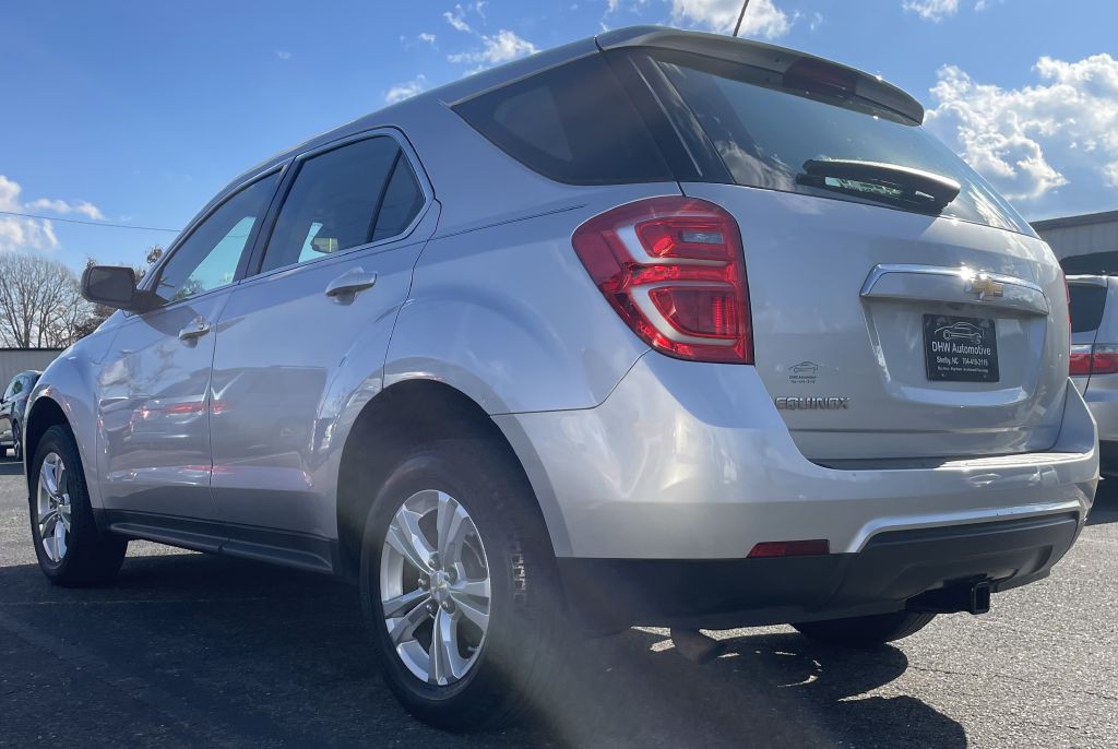 2017 Chevrolet Equinox Image 4