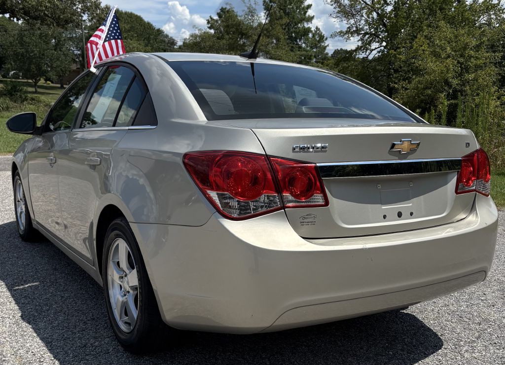 2013 Chevrolet Cruze Image 4