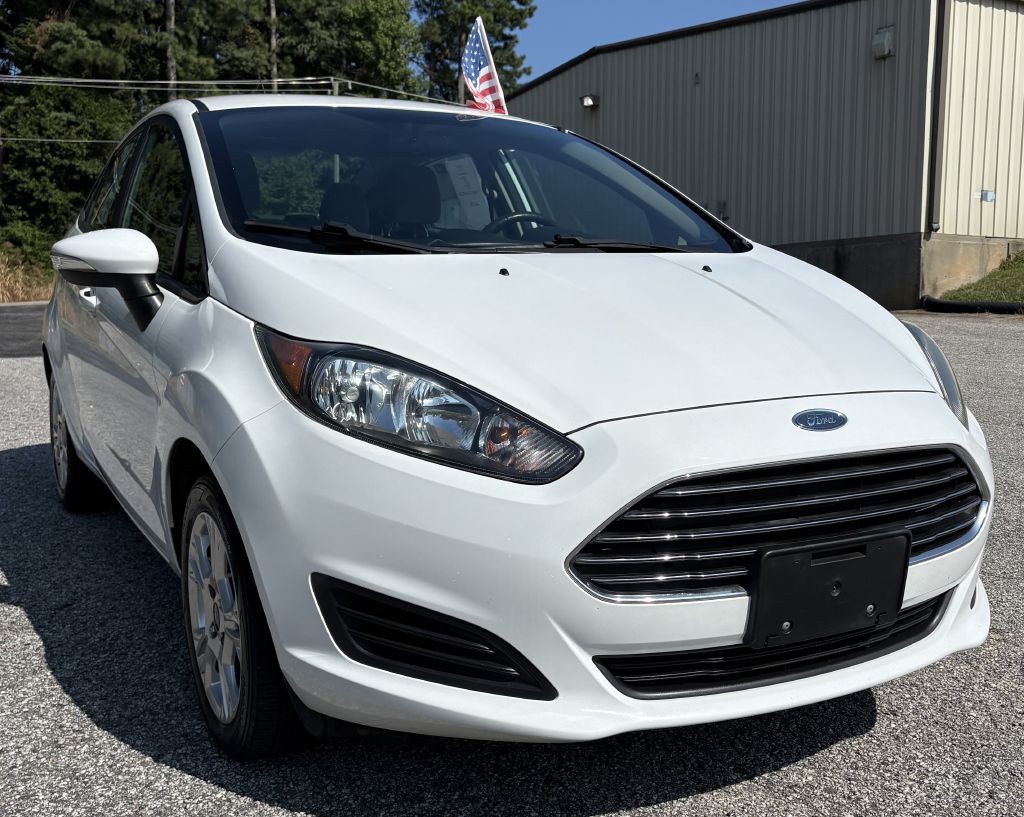 2016 Ford Fiesta Image 2