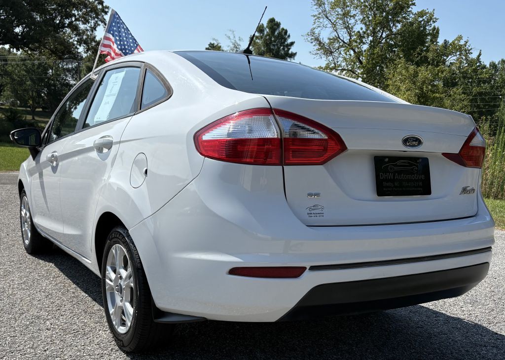 2016 Ford Fiesta Image 4