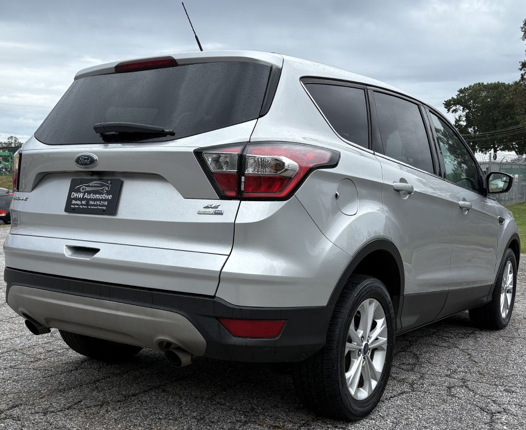 2017 Ford Escape Image 3