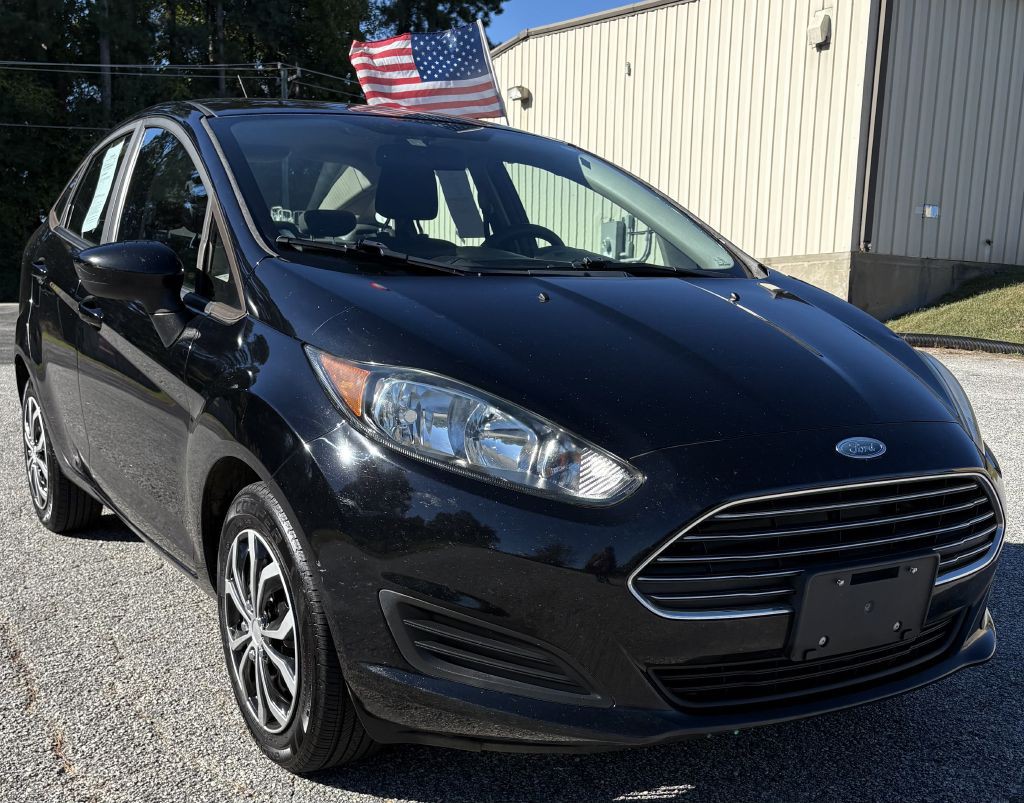 2018 Ford Fiesta Image 2