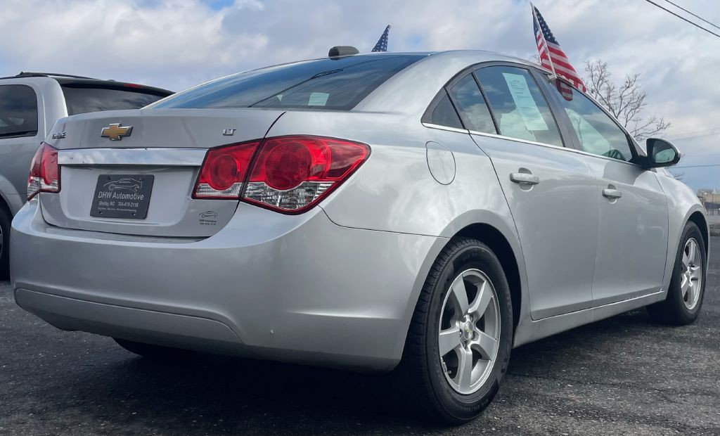 2016 Chevrolet Cruze Image 3
