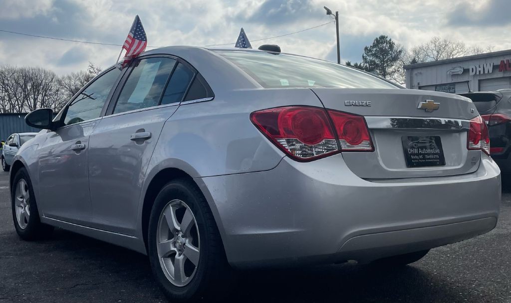 2016 Chevrolet Cruze Image 4