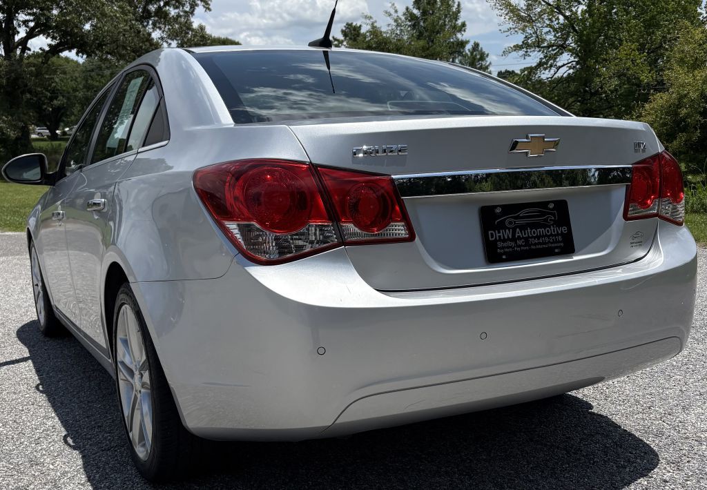 2012 Chevrolet Cruze Image 3