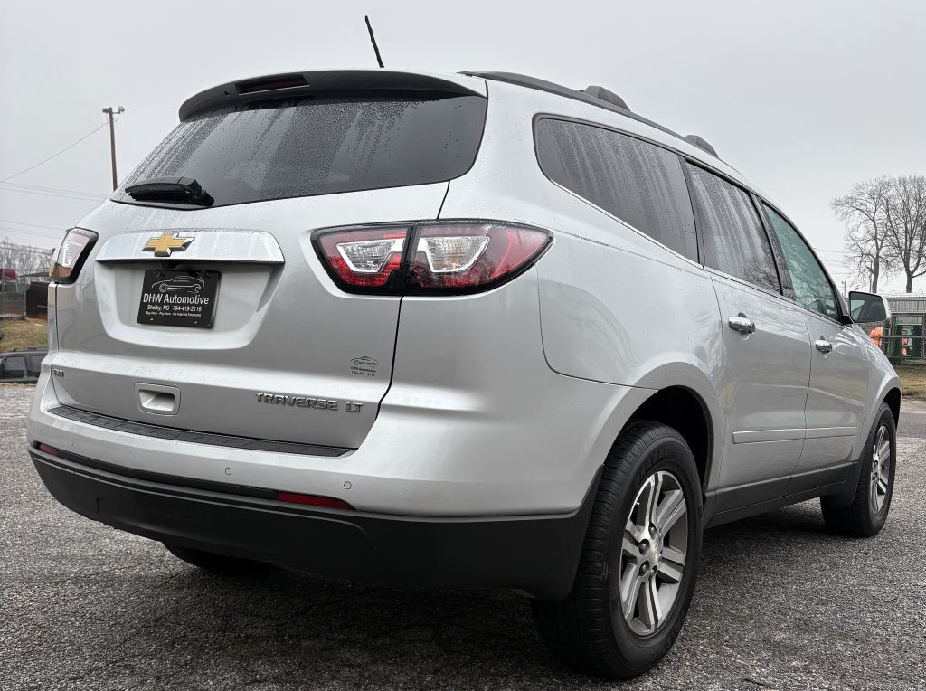 2015 Chevrolet Traverse Image 3