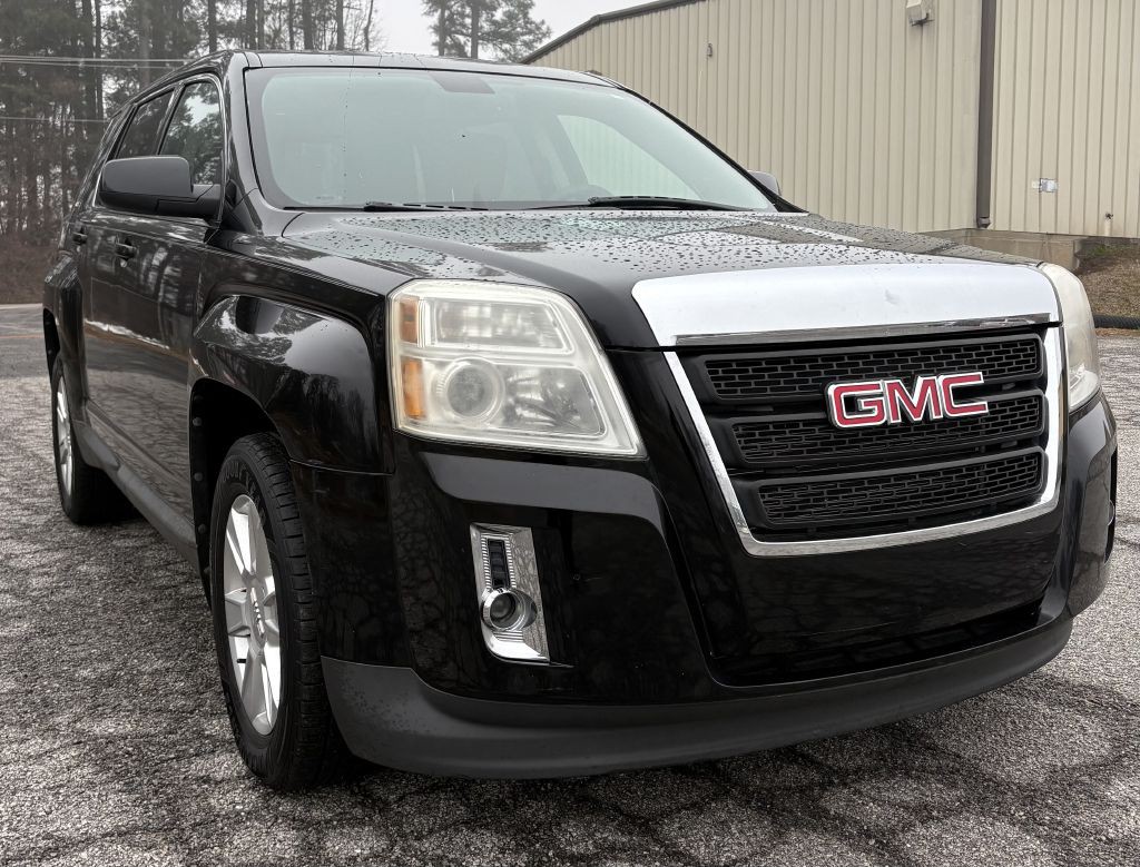 2011 GMC Terrain Image 2