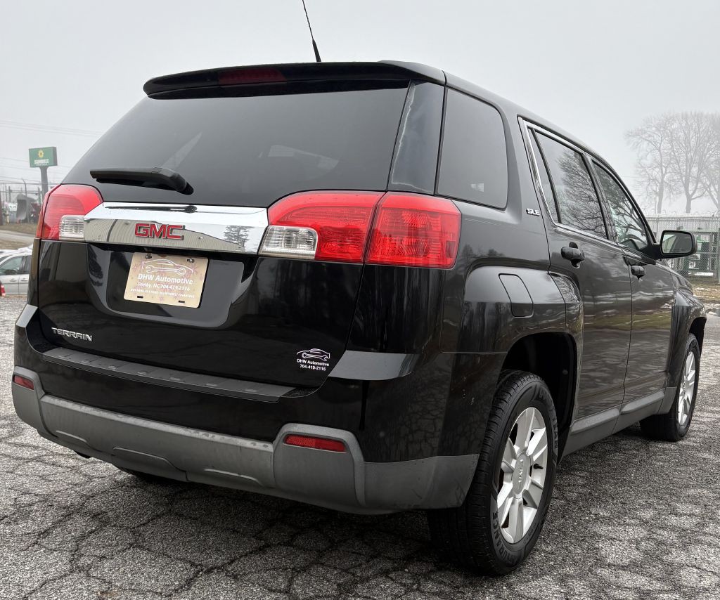 2011 GMC Terrain Image 3